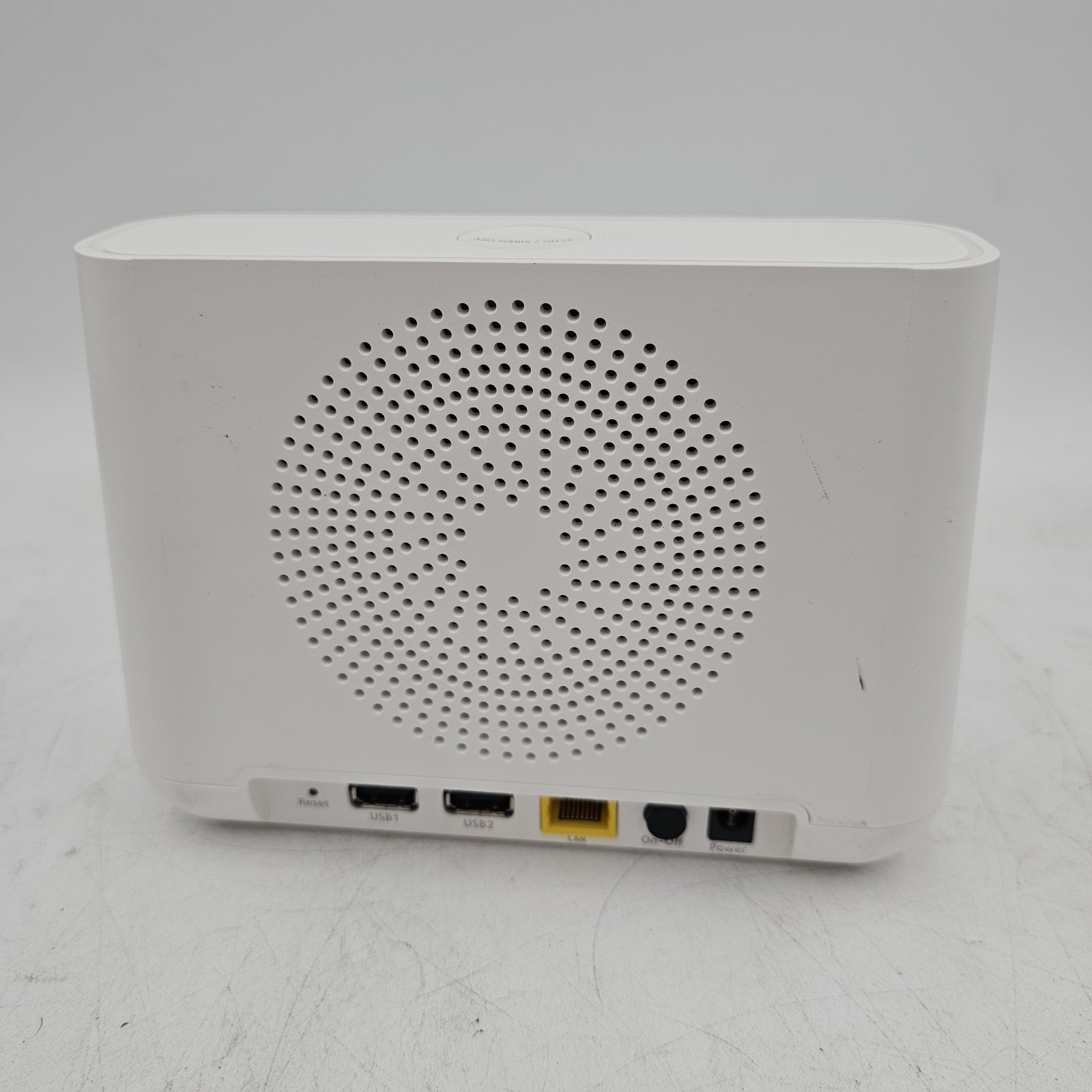 Netgear Arlo Pro VMB4000 Wireless Security Camera Base Station w/ AC Adapter