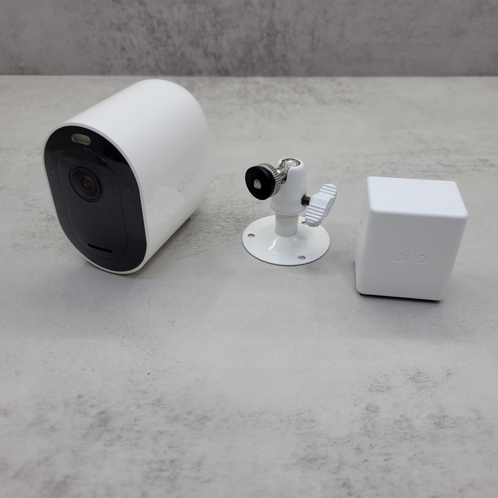 Arlo Pro 5S VMC4060 2K Add-on Spotlight Outdoor/Indoor Wire-Free Camera Battery