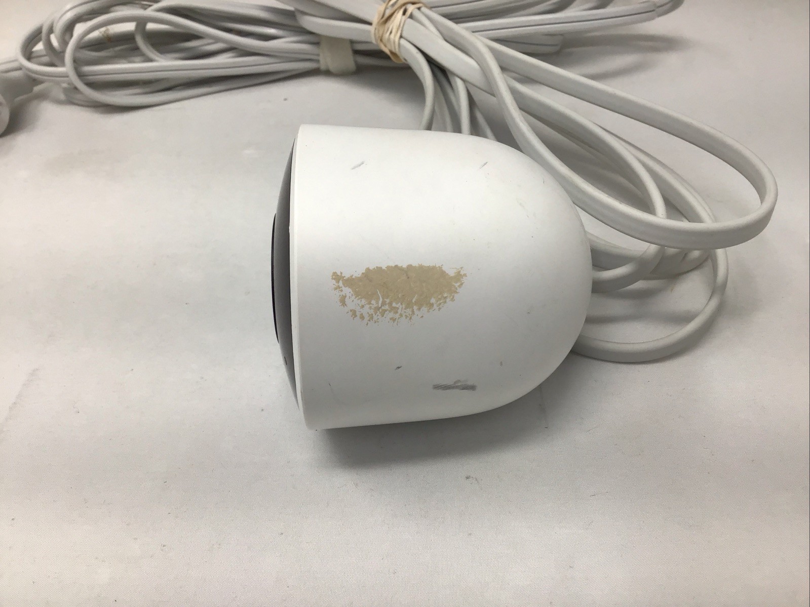Google Nest Cam A0033 Outdoor Wired White Smart HD Security Camera Read