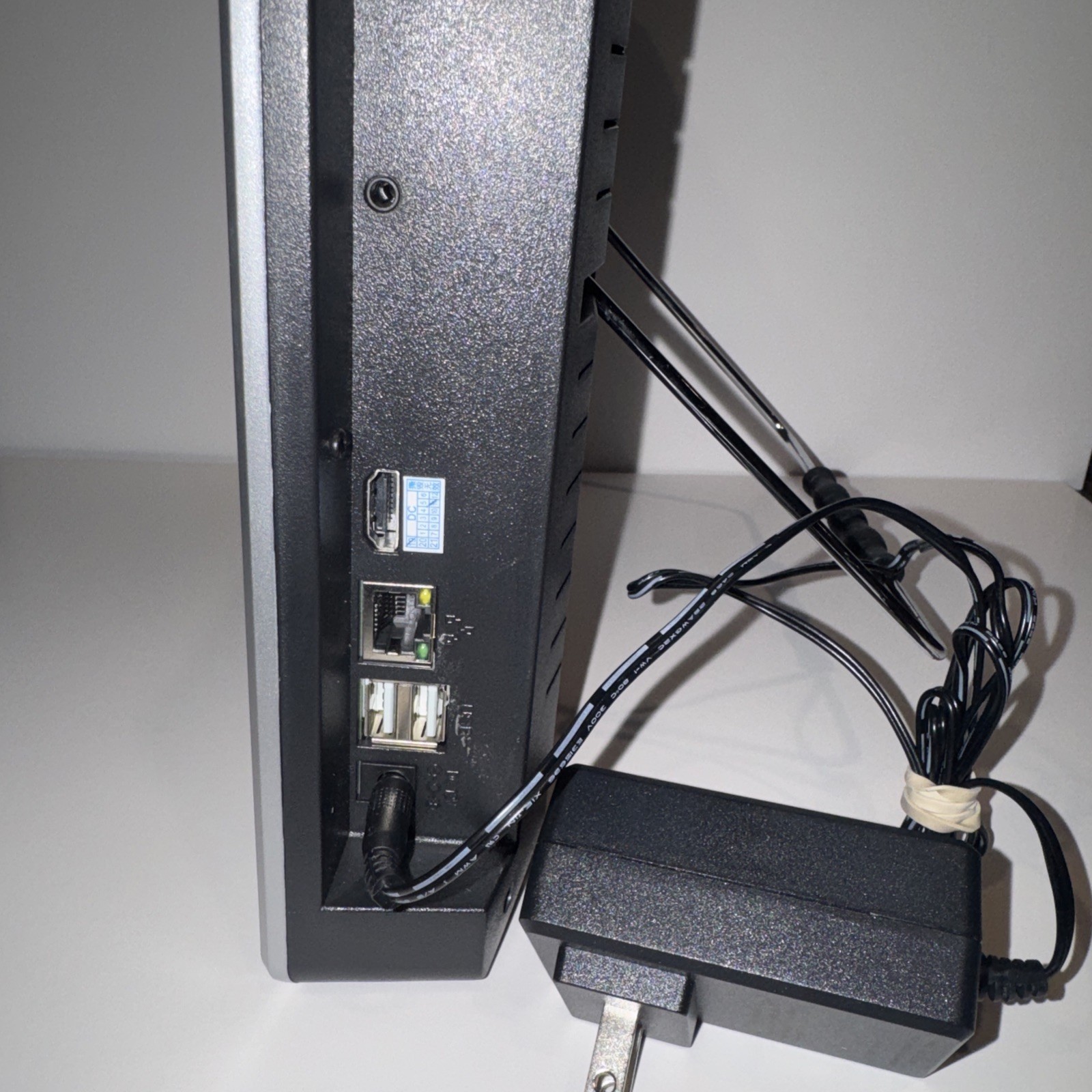 ANRAN WIRELESS NVR 11 1/2″ MONITOR Network Video Recorder