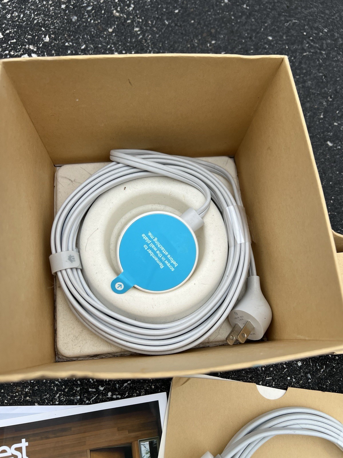 New Google Nest Cam Outdoor 1st Gen A0033 (NC2100ES) Open Box