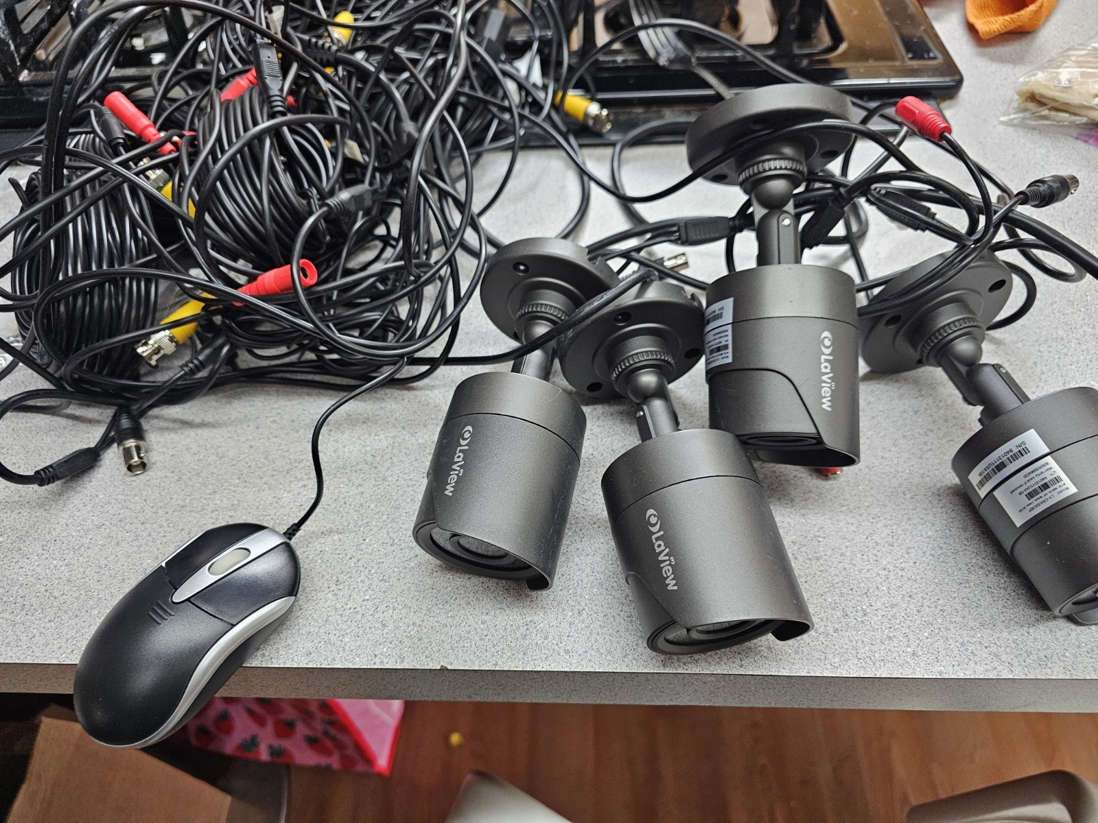 Video Security La View 960h 4 Camera System Used