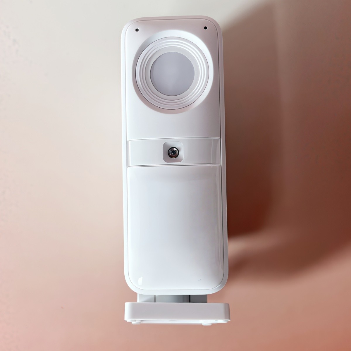 SimpliSafe Wireless Indoor Security Camera Smart Alarm Night Motion CM006 White