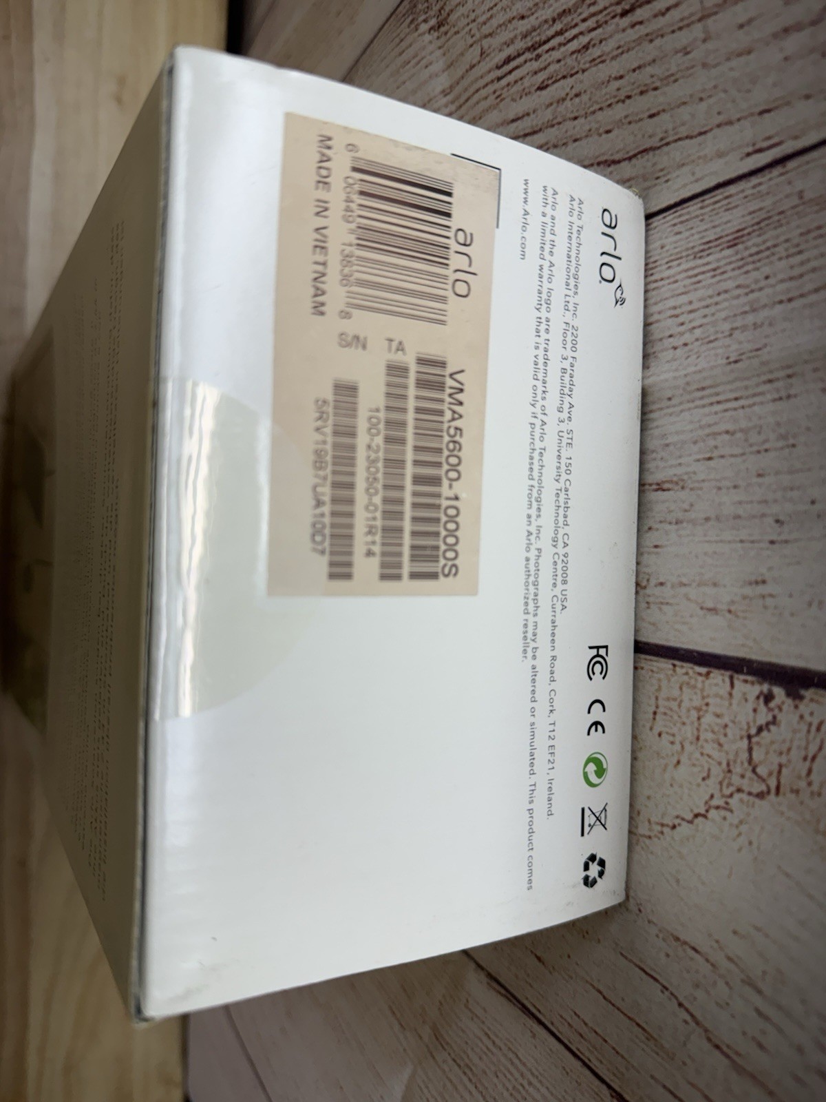 ARLO White Solar Panel Charger VMA5600-10000S Ultra Box Dented NOB Open Box