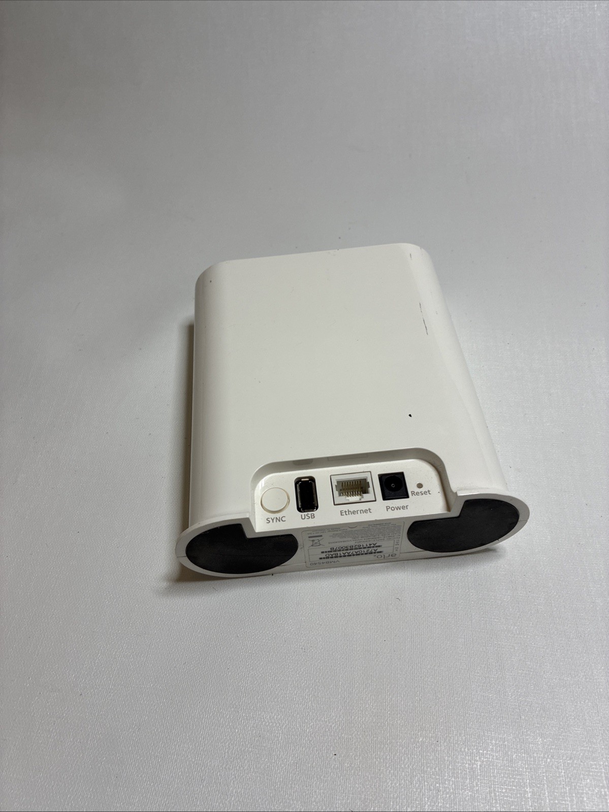 Arlo Pro SmartHub Connects Arlo Cameras to Wi-Fi VMB4540 Device Only No Cord