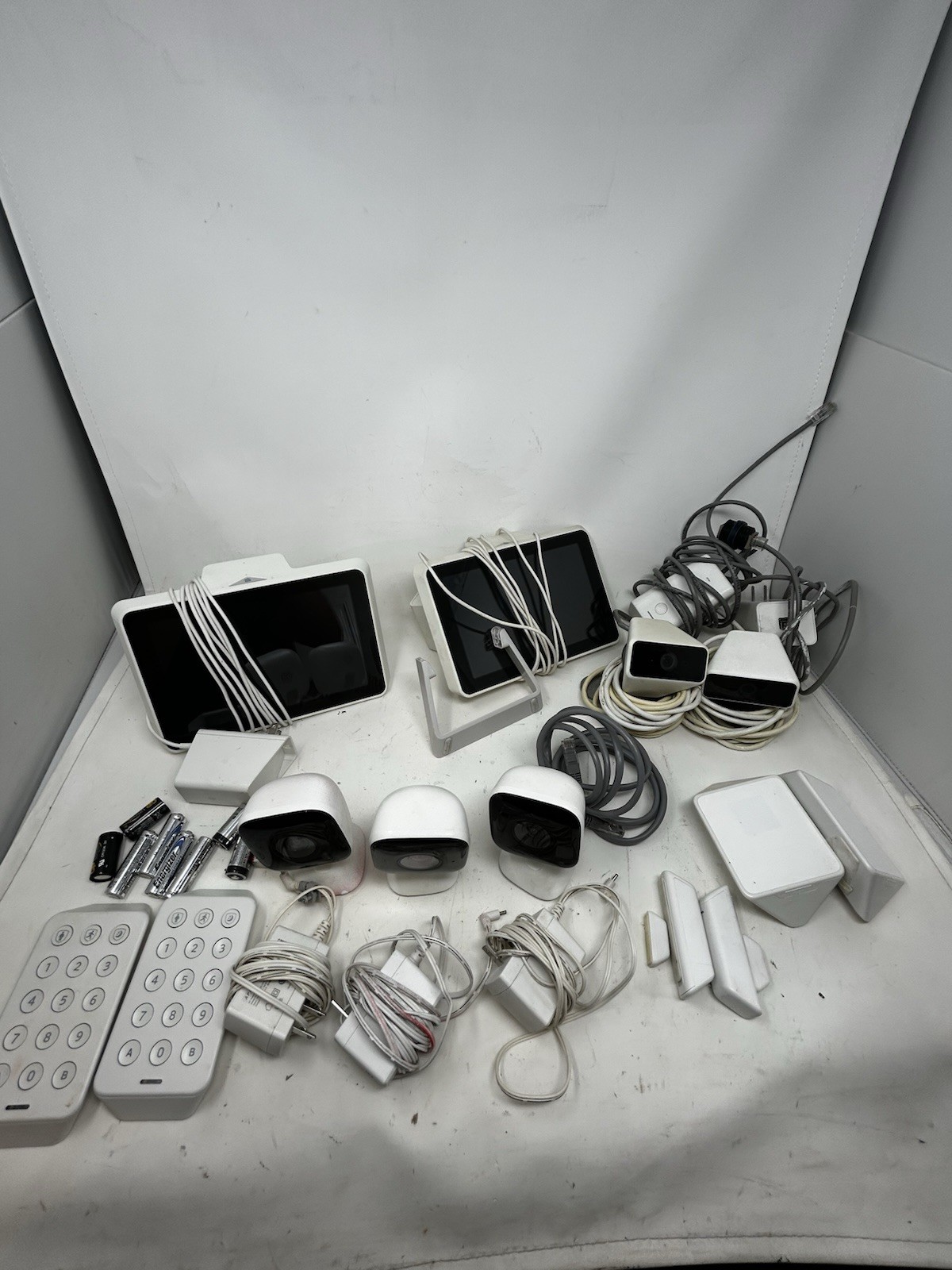 Comcast Xfinity Home Security Touchscreen Control Panel and Camera Lot