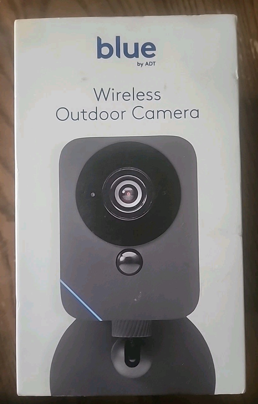 Blue By ADT Outdoor Camera, Model# SCE2R0-29-GR Graphite Open Box