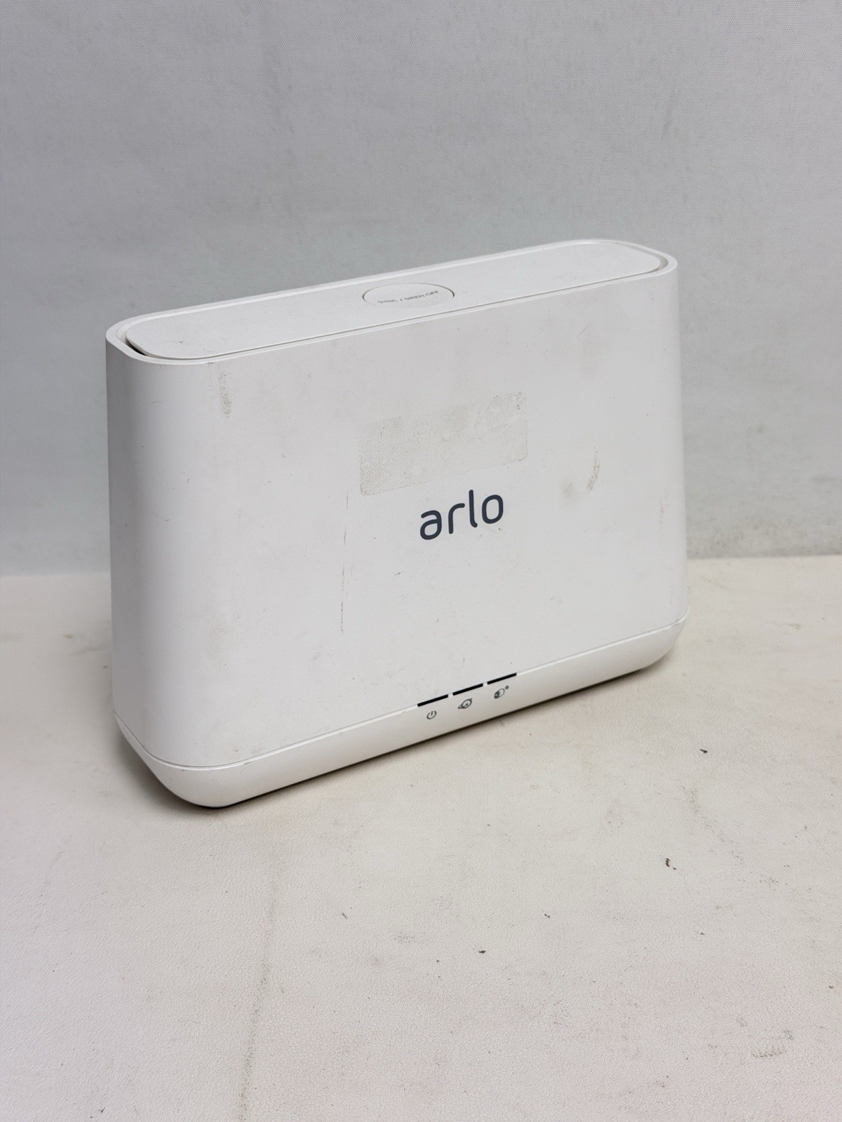 Arlo Netgear Base Station VMB4000 for Arlo, Pro, Pro 2. FOR PARTS, READ