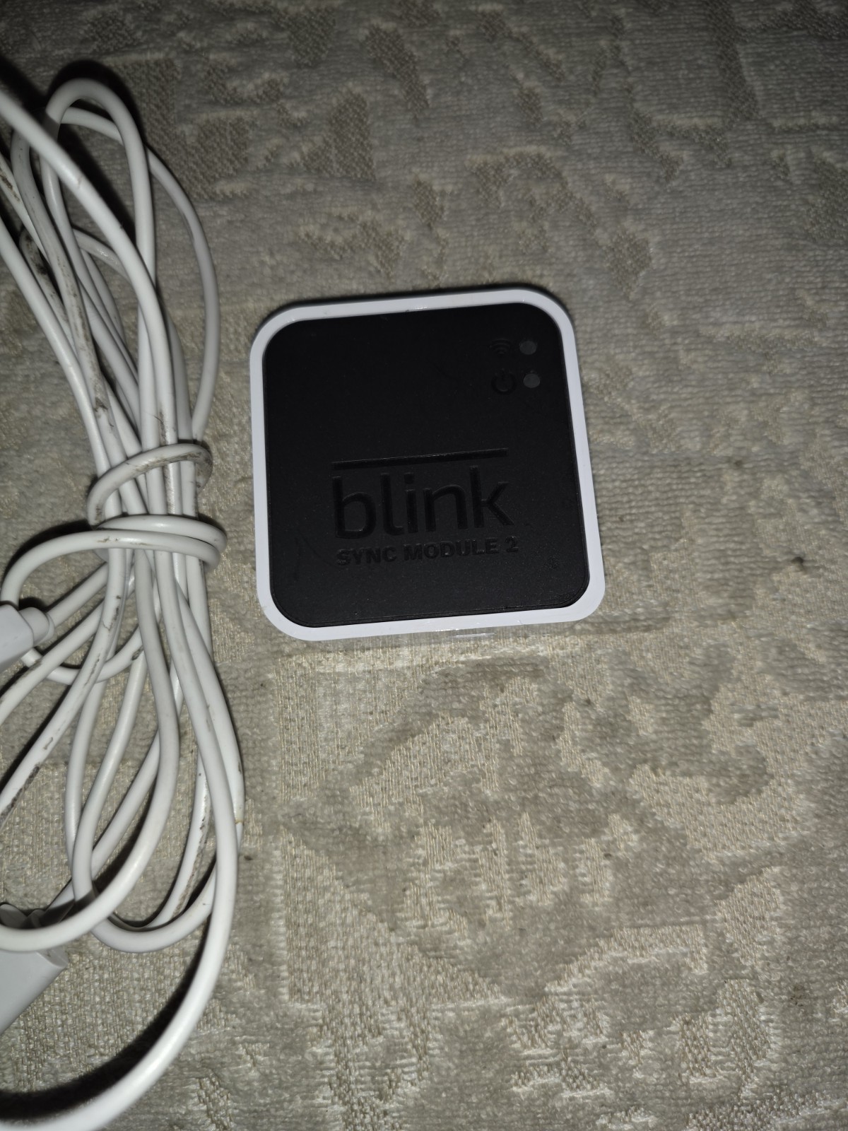 Blink Wireless Indoor/Outdoor Security Camera w/ Sync Module 2 USB Cable Alexa