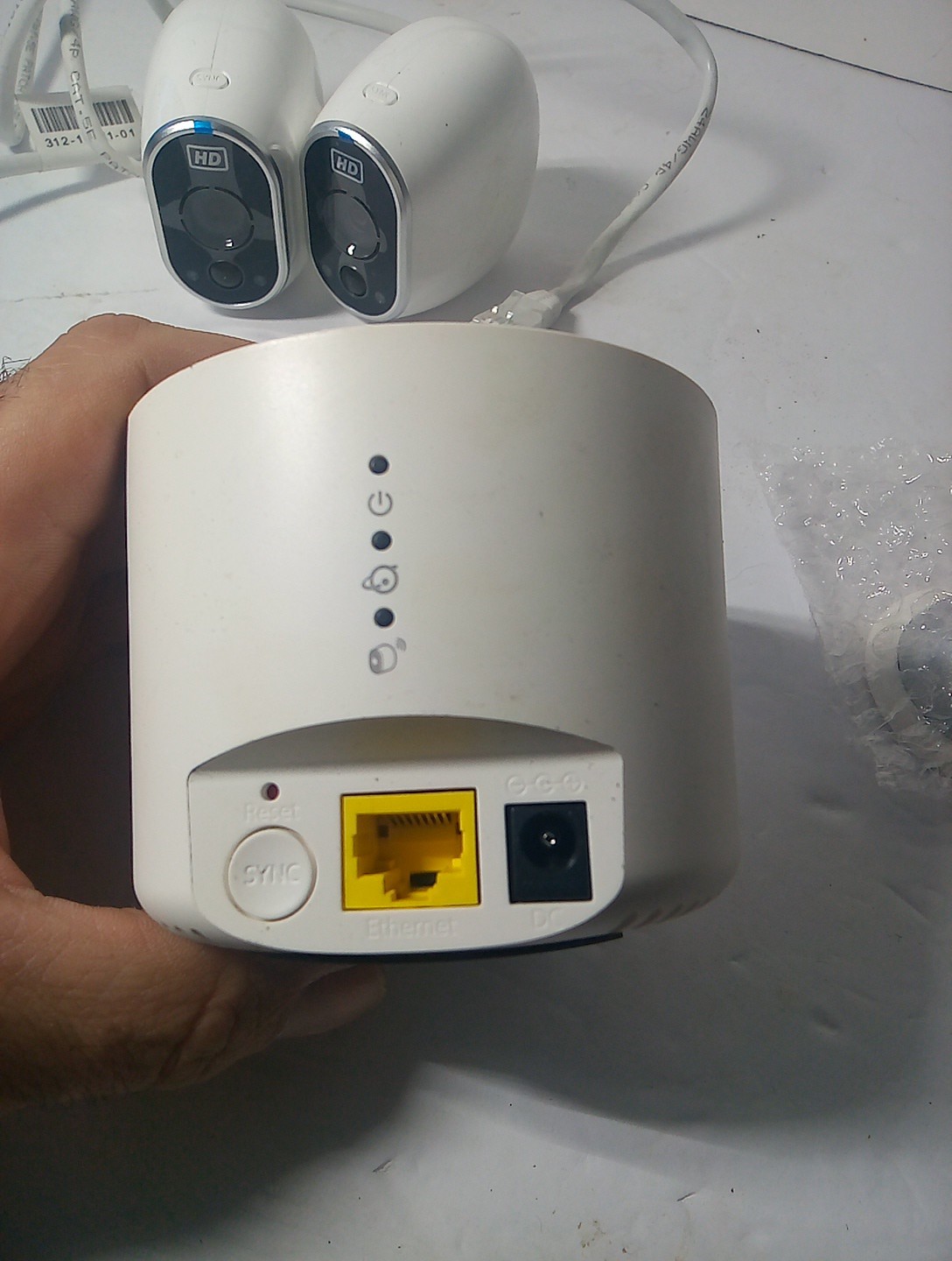 NETGEAR VMS3330-100NAS 3 HD Wireless Security Camera – White