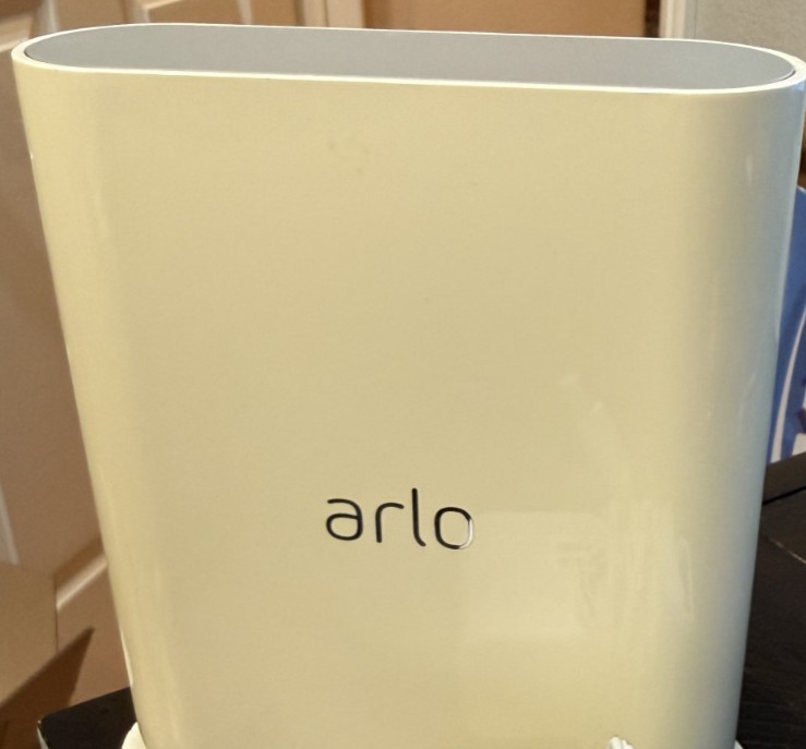Arlo Ultra VMB4540 Smart Hub Pro 2, Pro 3, Pro 4 WHITE, WITH Wall ADAPTER