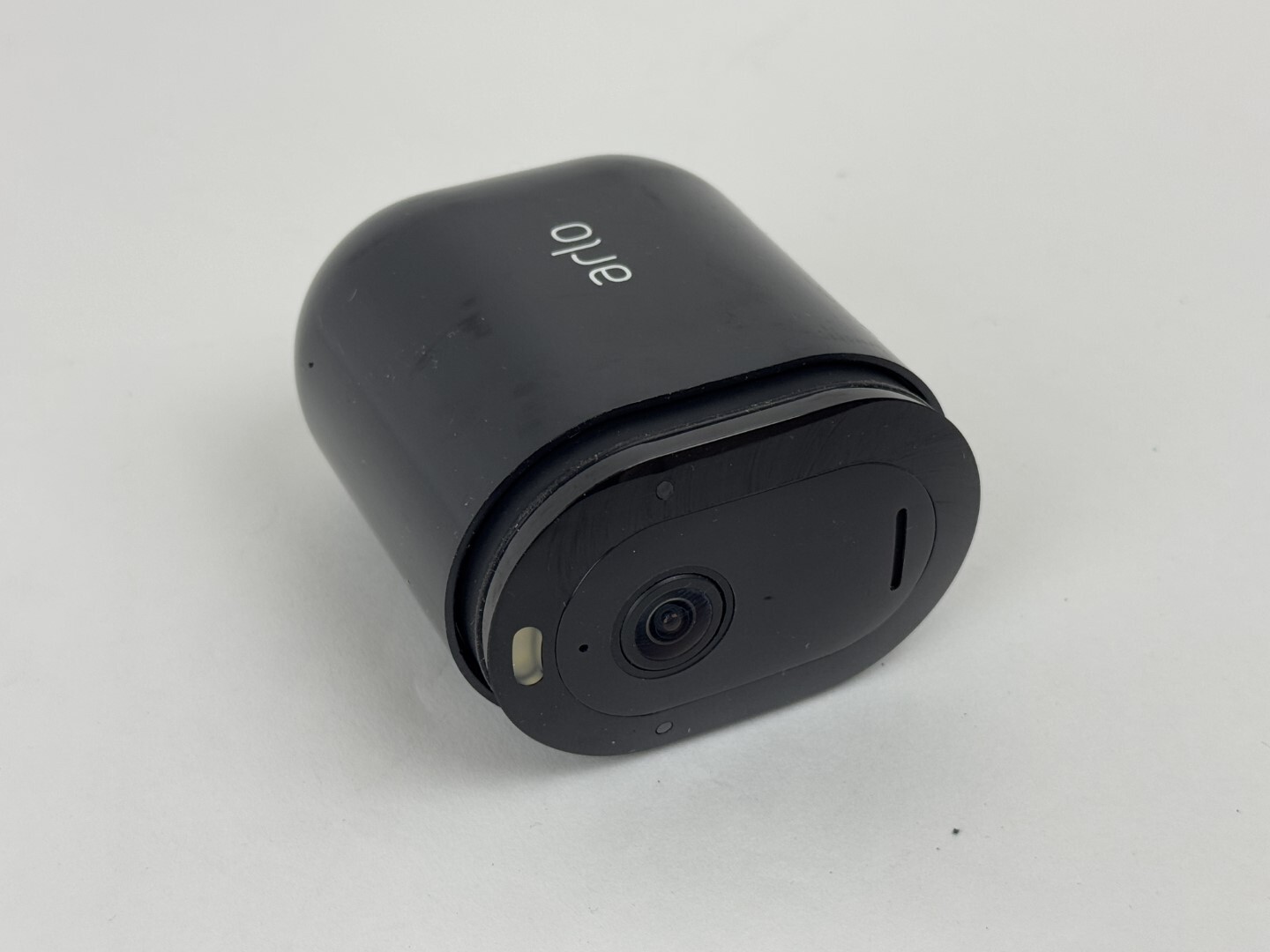 Arlo Pro 5S 2K Indoor/Outdoor Wire Free Spotlight Security Camera – Black
