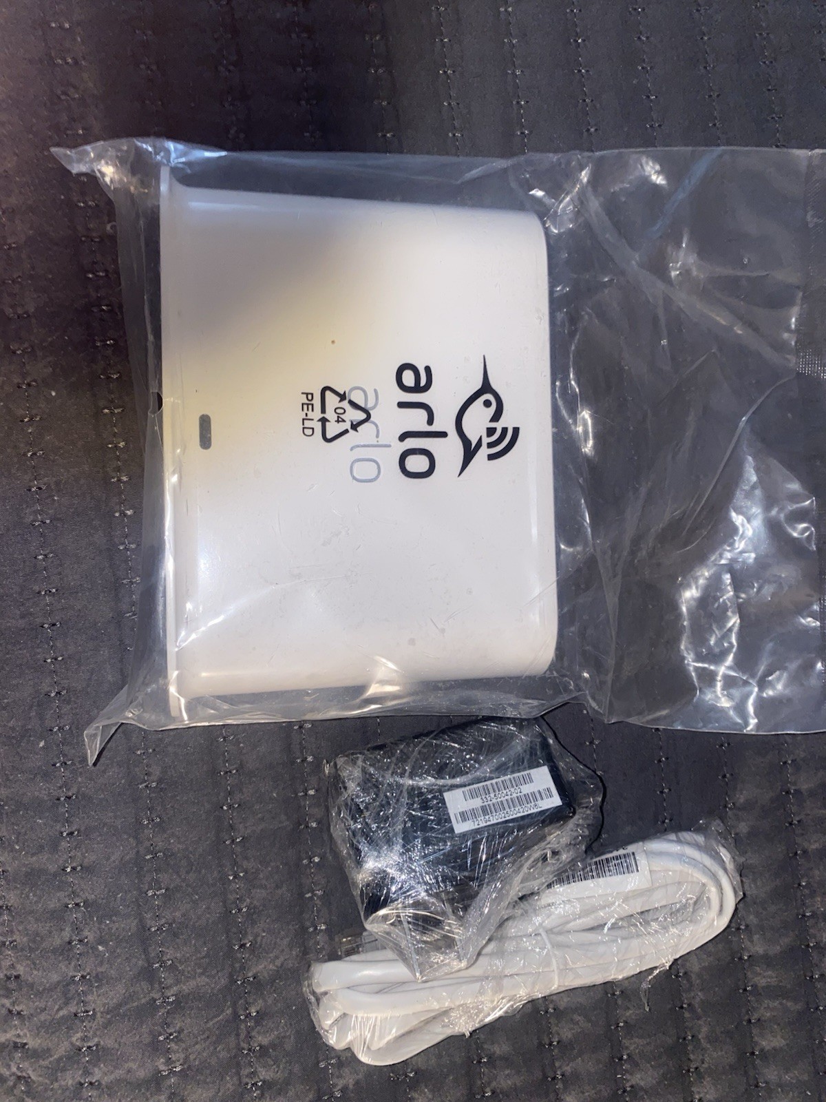 Arlo VMB4500 Base Station with Power Adapter New Sealed
