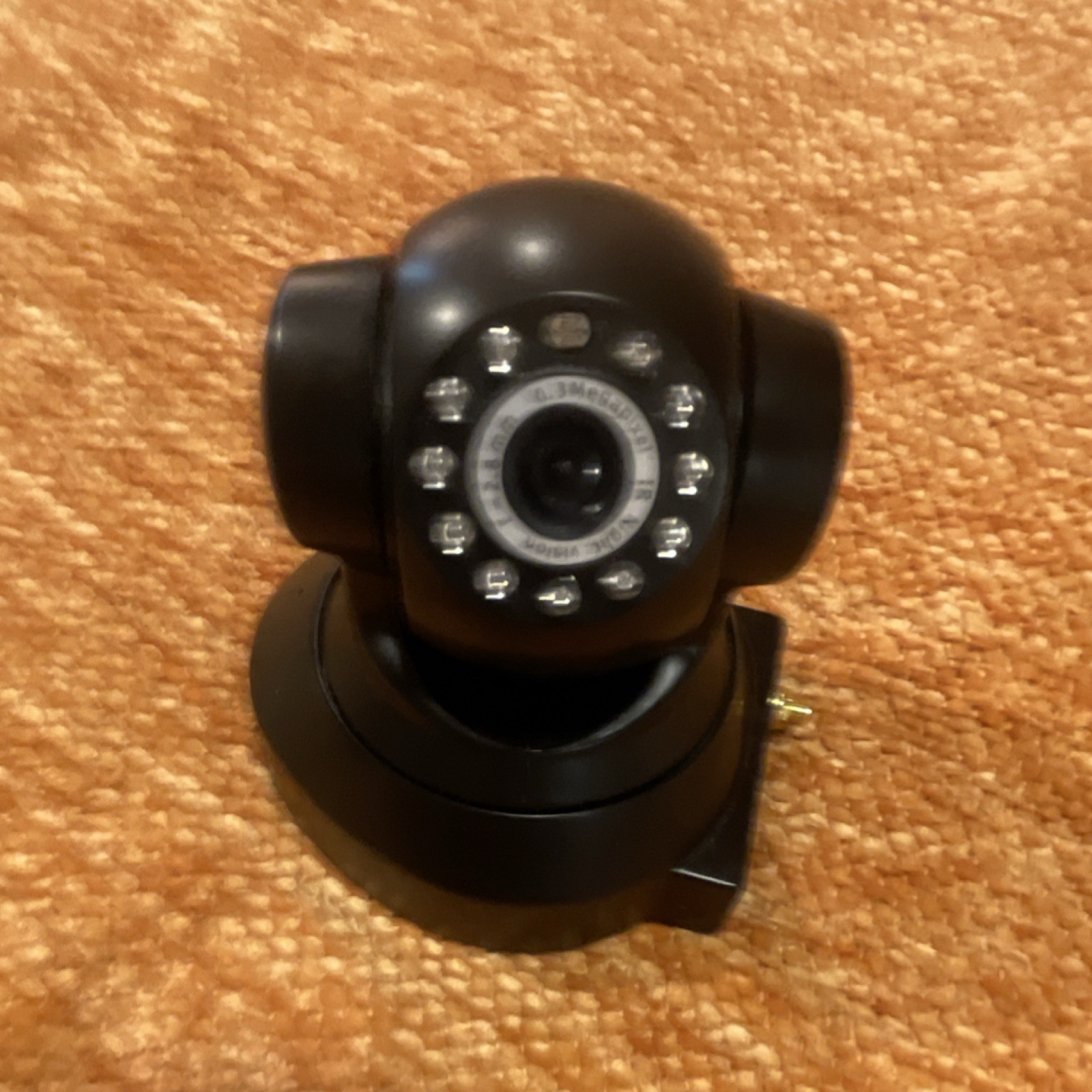 Insteon 75790 Indoor Wired IP Network Security Camera Night Vision Black 640×480