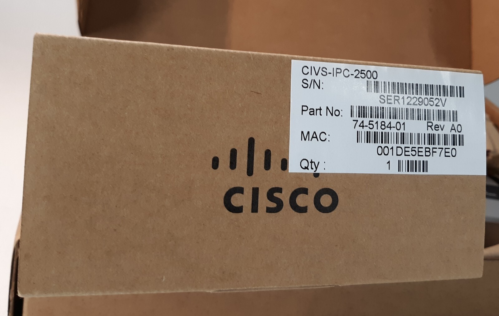 Cisco CIVS-IPC-2500 Surveillance IP Camera Full Resolution Day/Night NEW *OB*