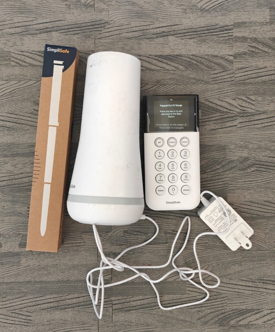 SimpliSafe Home Security System Base Station SSBS3 w/ Keypad SSKP3