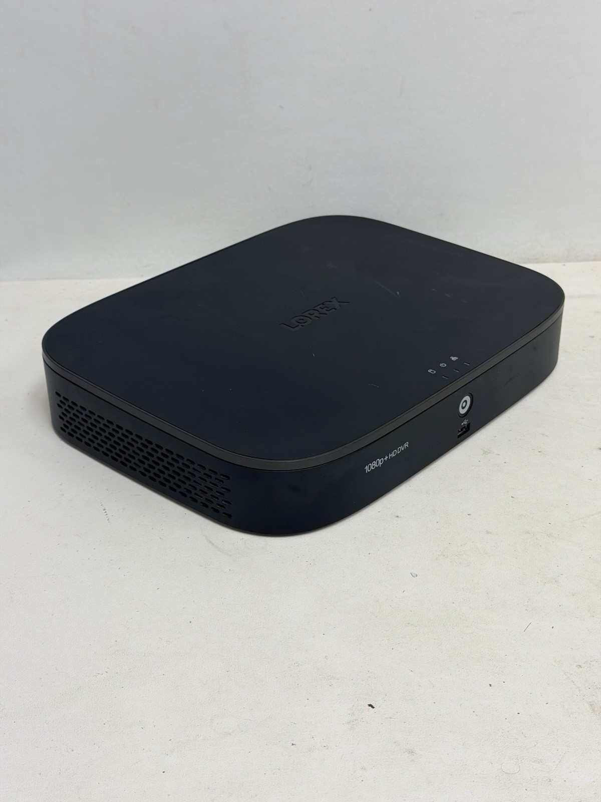 LOREX 1080p 16ch Analog HD DVR with 1 TB HDD – D441A6B-Z. FOR PARTS, READ
