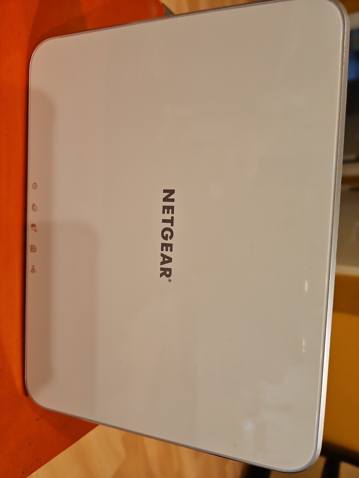 Netgear Arlo VMB3000 Base Station w/Power Adapter, Parts Or Repair – (READ)