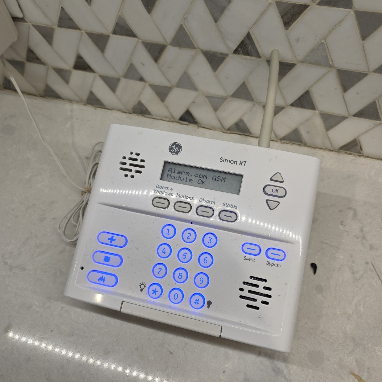 GE Simon XT 600-1054-95R Wireless Security ALARM PANEL BOARD V2 UNIT, Panel only