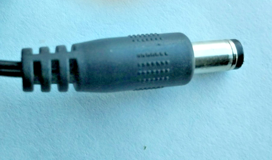 NETGEAR P/N: 332-10688-01 MODEL: MU06-N120050-A1 AC/DC ADAPTER 12V 0.5A J3.1