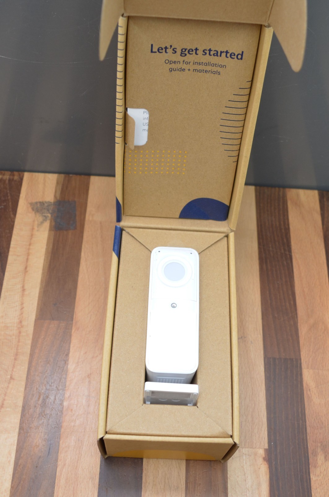 SimpliSafe Smart Alarm Wireless Indoor Security Camera CM006 New Open Box