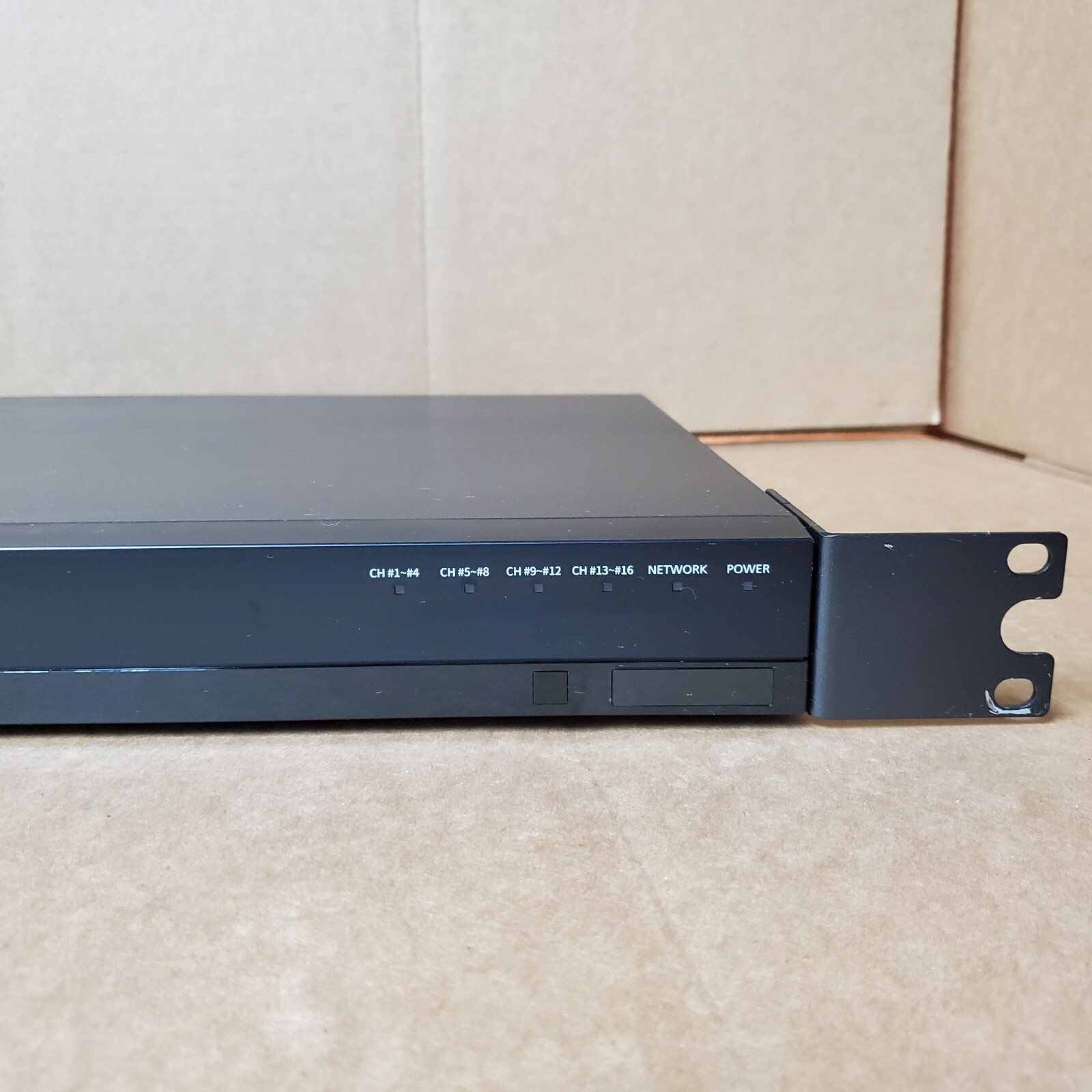 Hanwha Techwin WiseNet SPE-1620 16-Channel 2MP Network Security Video *READ*