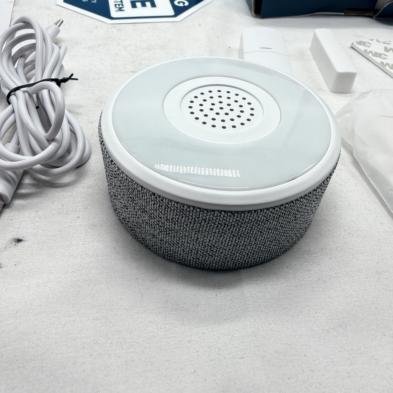 WiFi Door Alarm System, Wireless DIY Smart Home Security System, with Phone APP