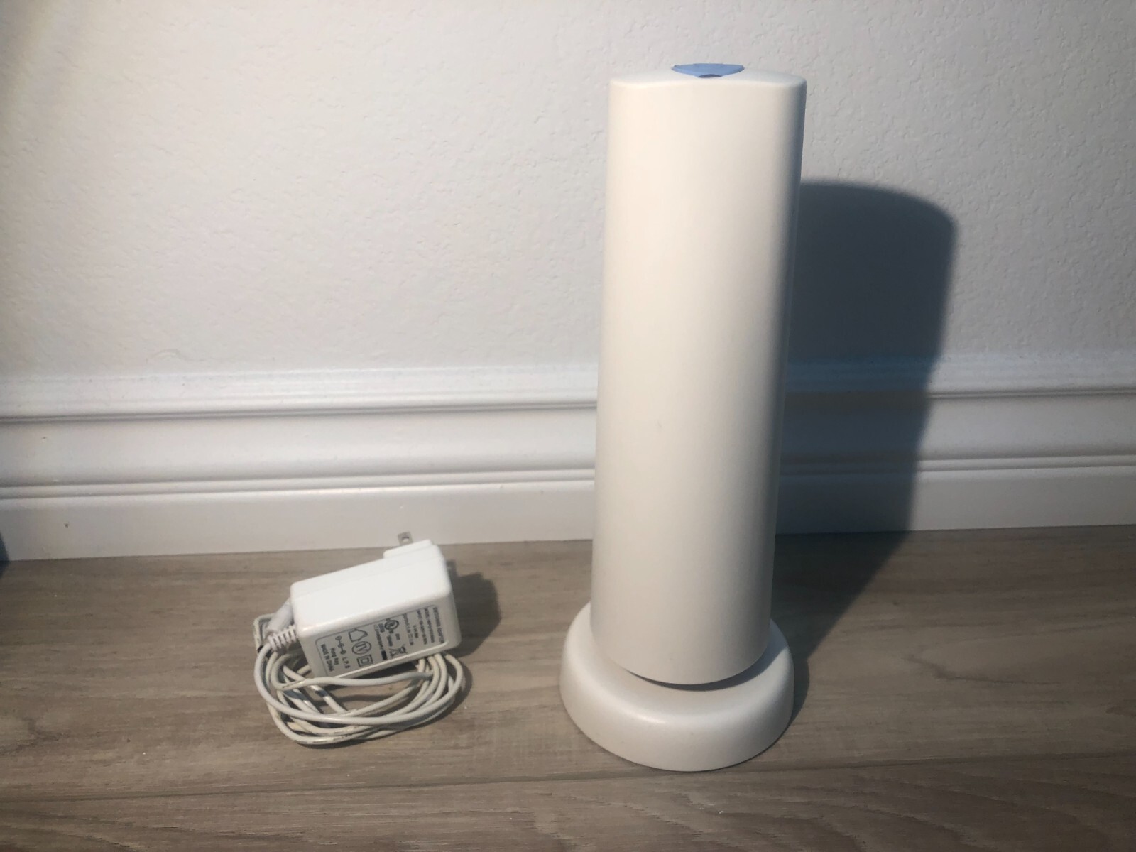 SimpliSafe Base Station BS2000 1st Generation Home Security with Power Supply