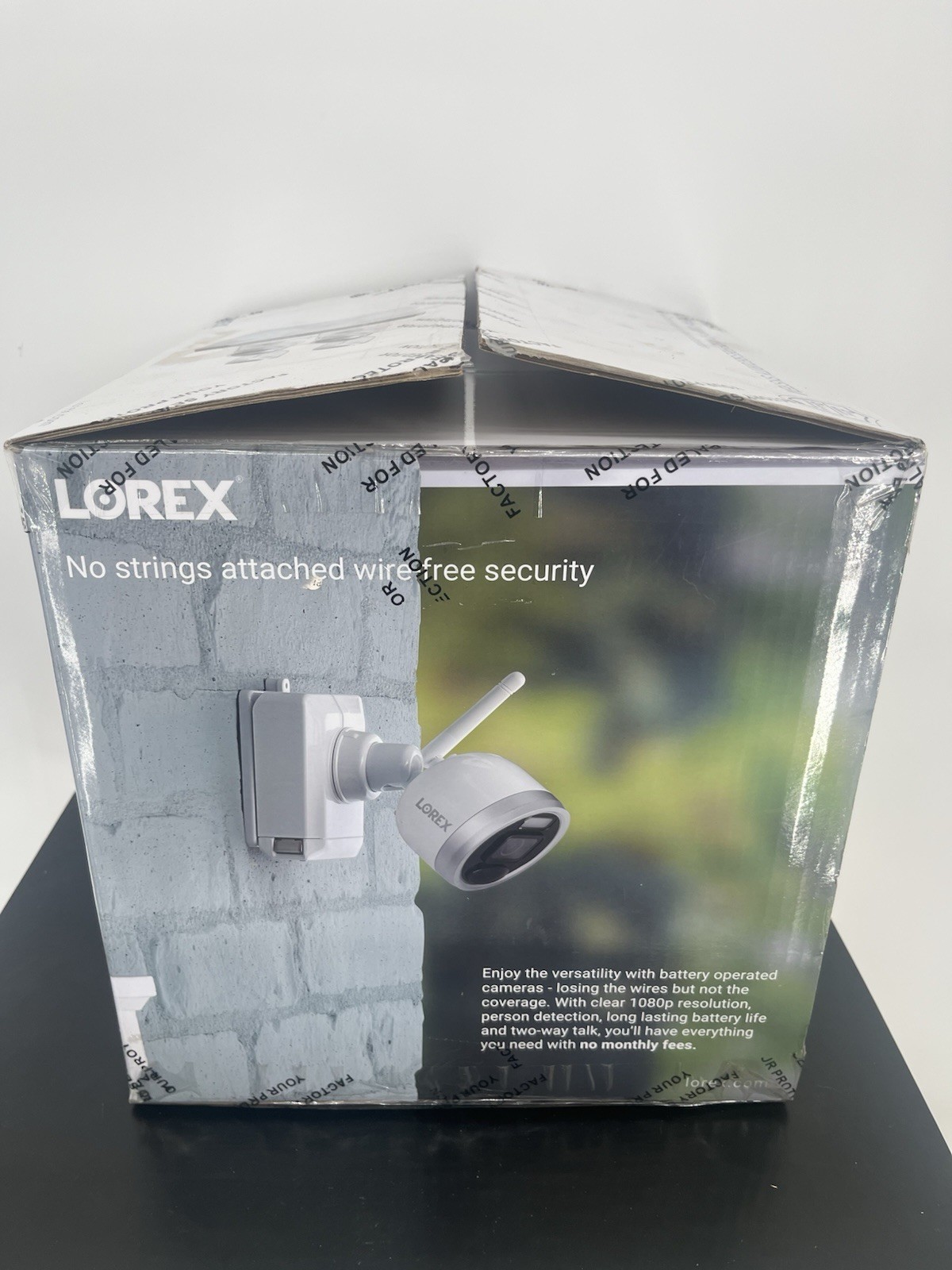 Lorex HD Wire-Free 1080p Security System 4 Wire Free Camera L222A8D-2AA4