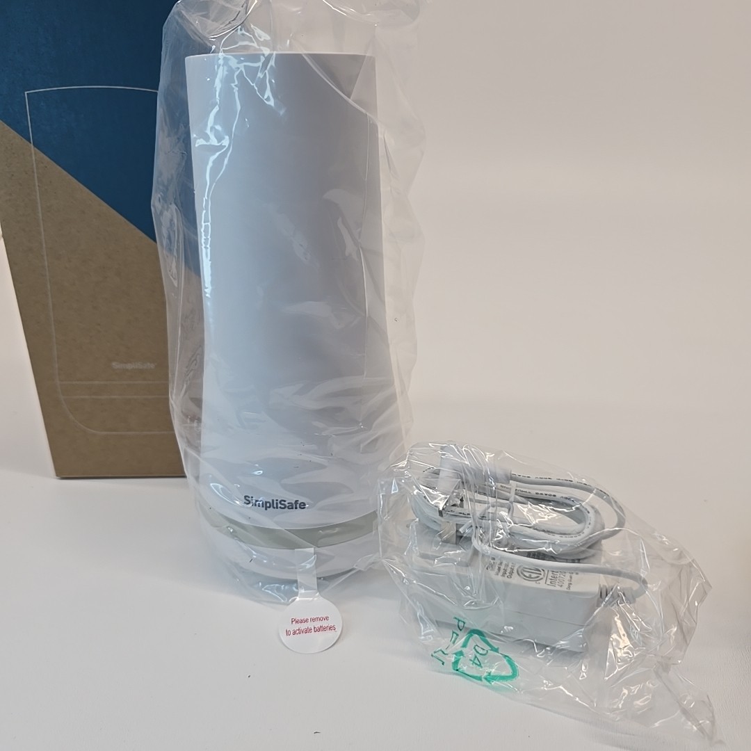 SimpliSafe Home Security Base Station BS3W GEN3 Lot Key Fob Yard Sign NEW Sealed