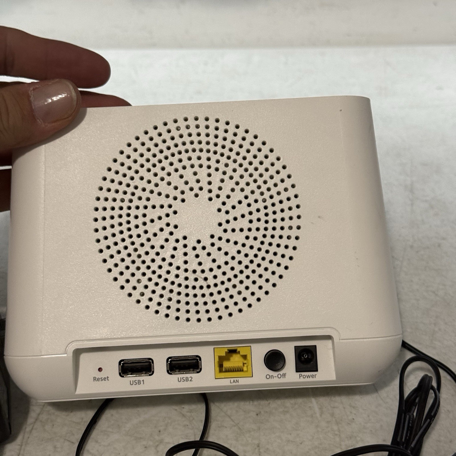 Netgear VMB4000 Arlo Pro Smart Security Base Station Hub White