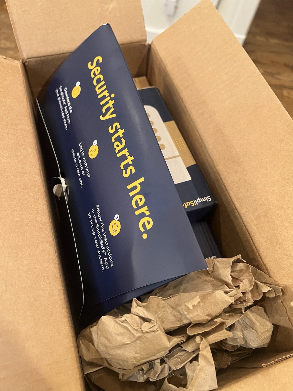 SimpliSafe Security System Kit Home Security Brand New Sealed Fast Shipping