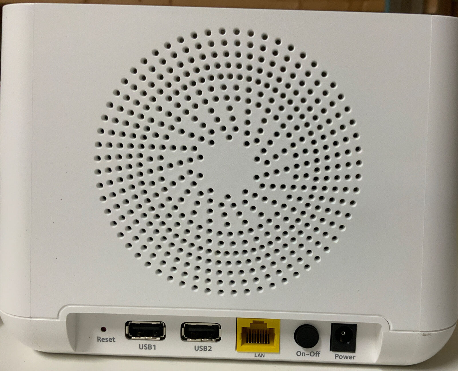 ? Arlo (VMB4000) Smart Security Base Station Hub (NO CAMERAS, AS SHOWN⏫?