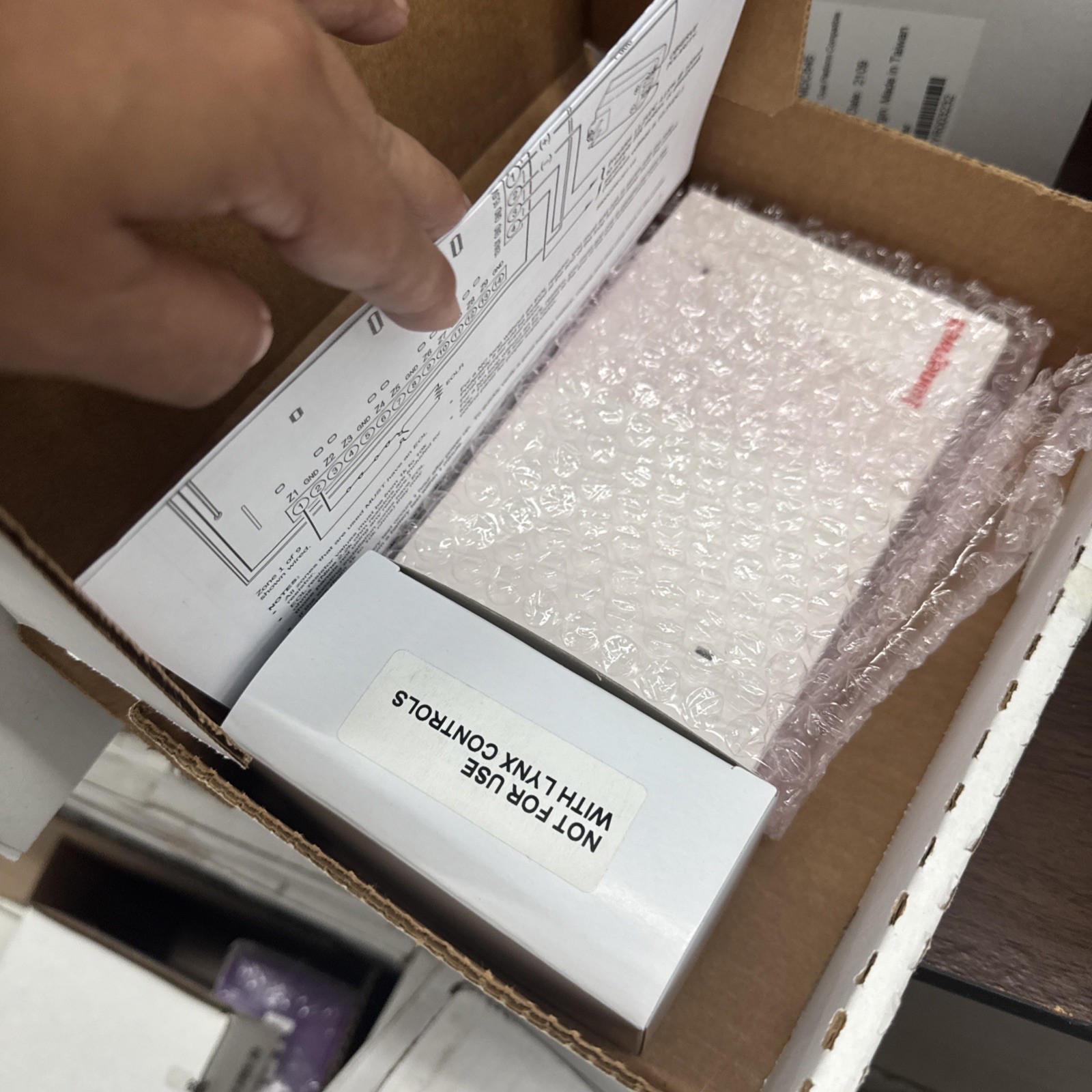 Honeywell 5800C2W Hardwired to 5800 Wireless Converter New Open Box