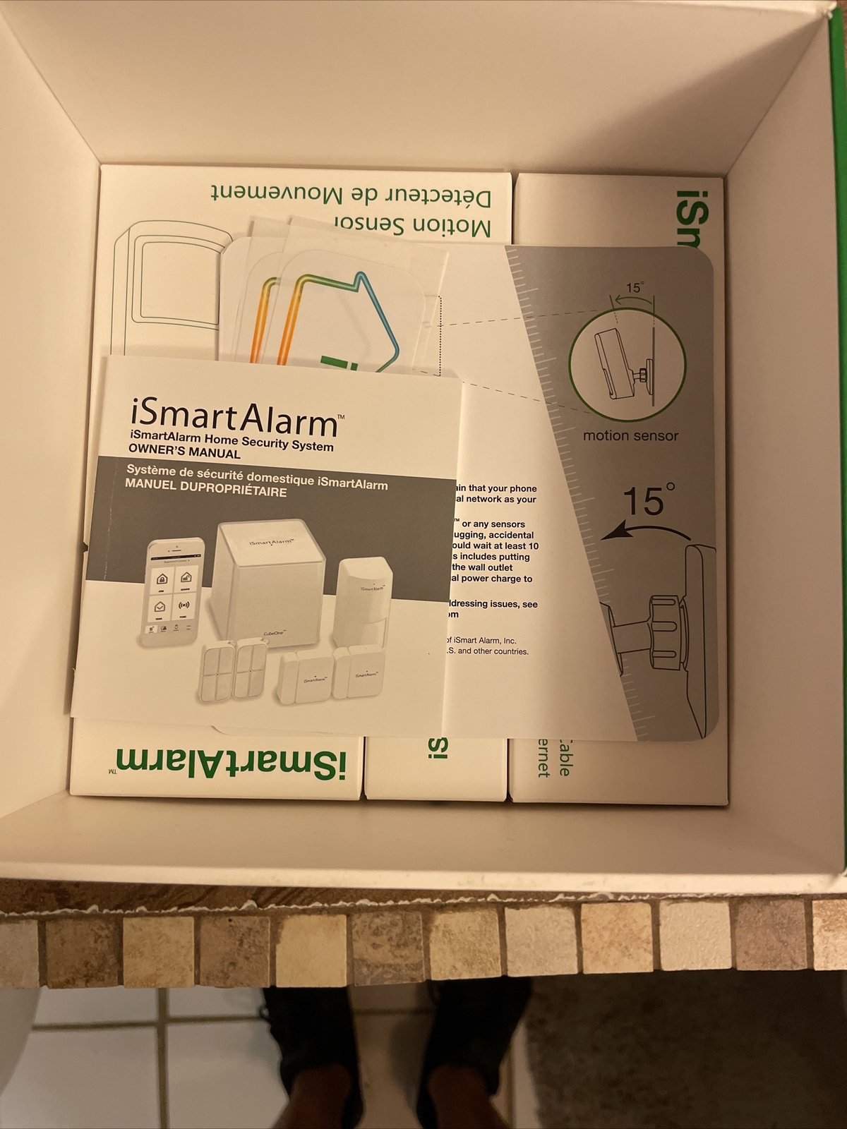 NEW iSmartAlarm iSA3 Preferred Package Home Security System, White