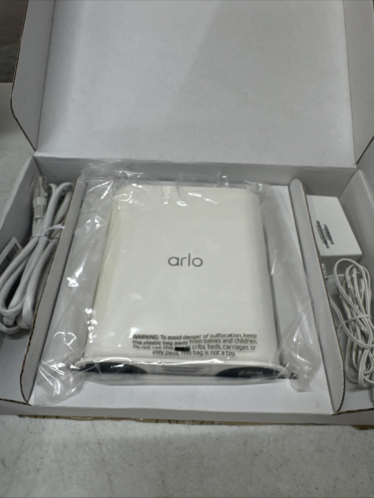 Arlo Pro Smart Hub (VMB4540) Base Station With USB Local Storage- Open Box