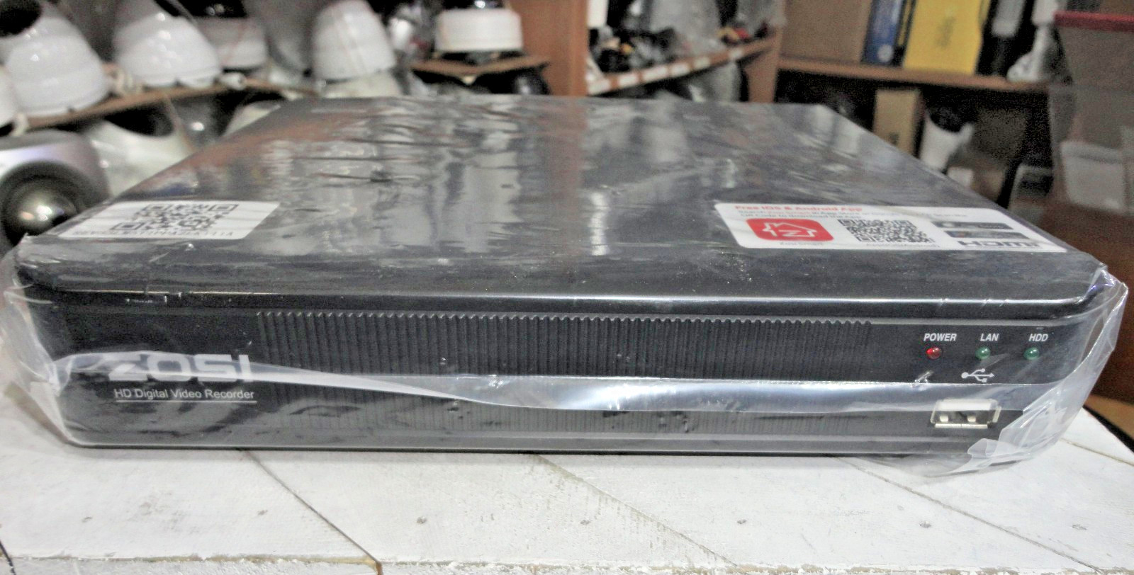 ZOSI ZR08VM 1TB HDD Video Digital Recorder DVR + Mouse + LAN + Power + Guide