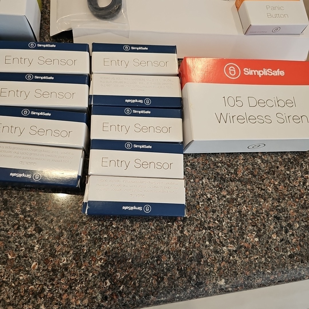 SimpliSafe Home Security System Full 25 Piece Kit NEW SS-1500 Great Bundle