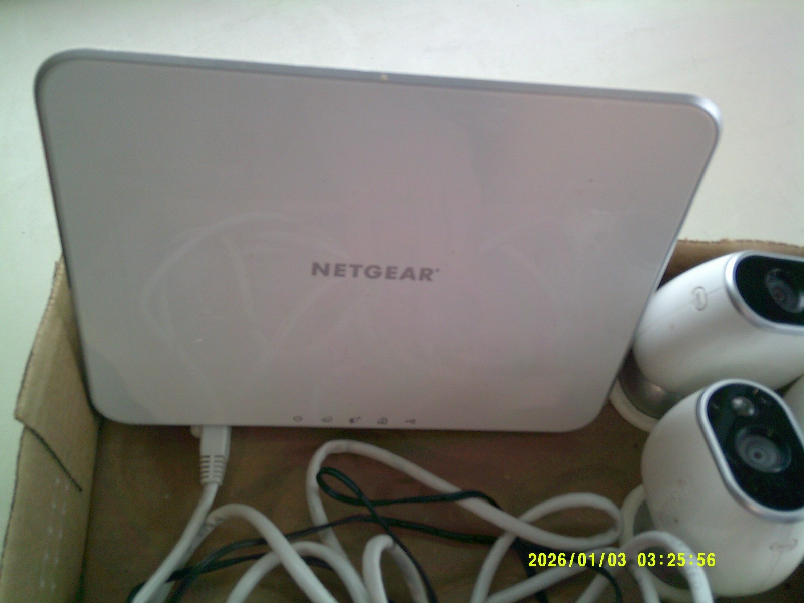NETGEAR VMB3000 Wireless Indoor 3 Surveillance Base Station with 5 Cameras