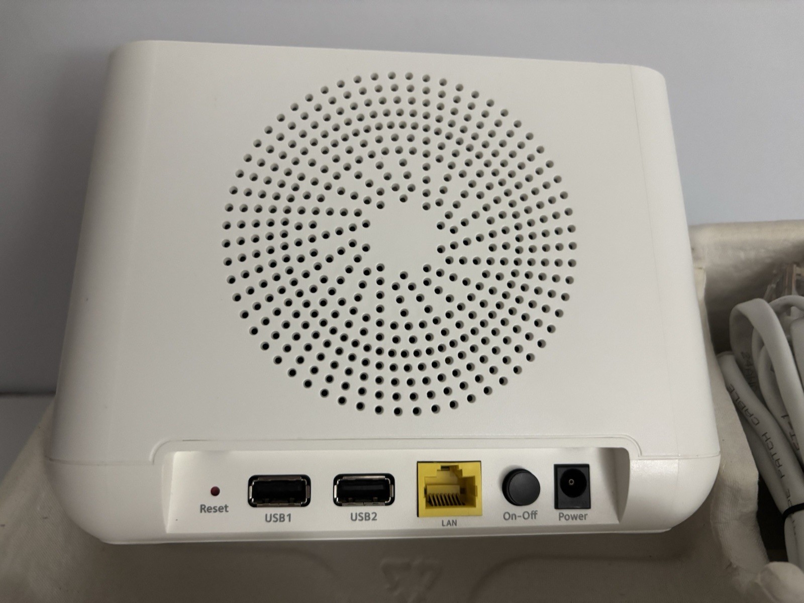 NetGear Arlo Pro VMB4000 Wireless Base Station – Parts Or Repair, Powers On