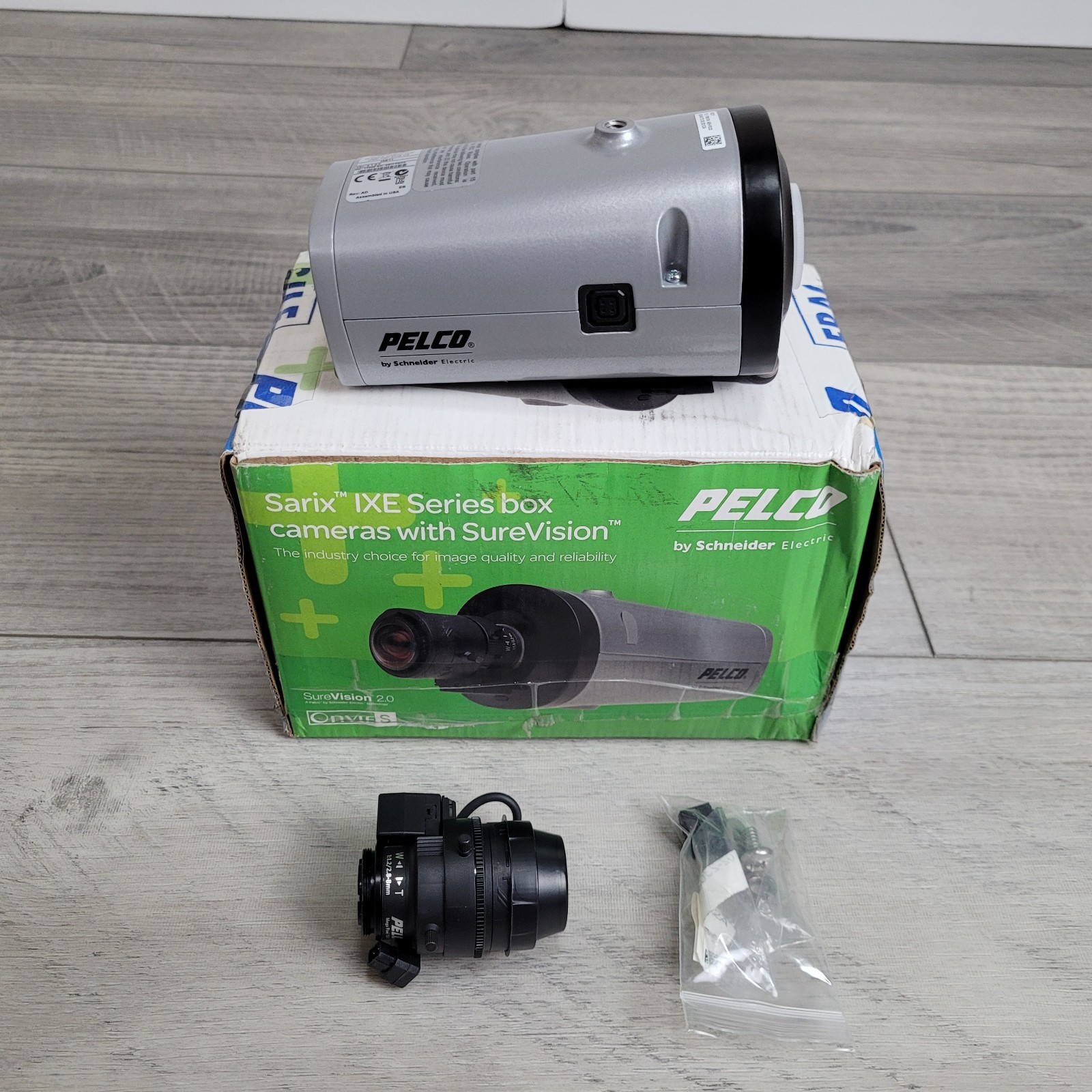 Pelco Sarix IXE Series Box Camera w/SureVision IP SRX E CAM 1MP Ver 2.1/2.0 NEW