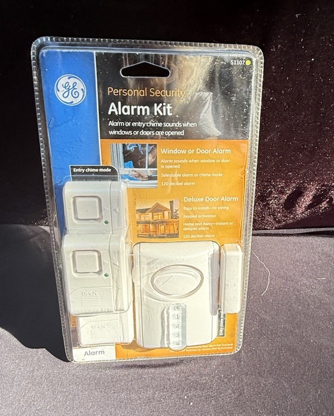 GE Personal Security Alarm Kit #51107 – Window or Door Alarm Brand New!