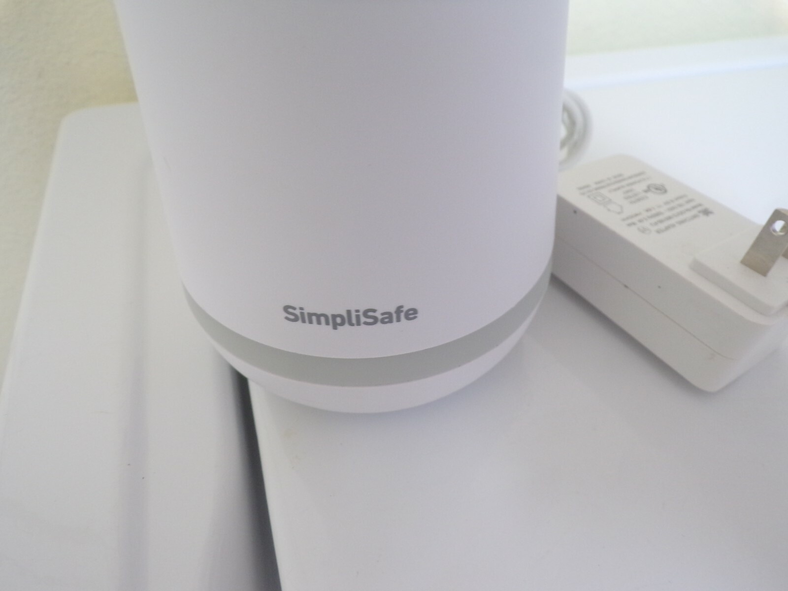 SimpliSafe Base Station SSBS3 Gen3 NIB