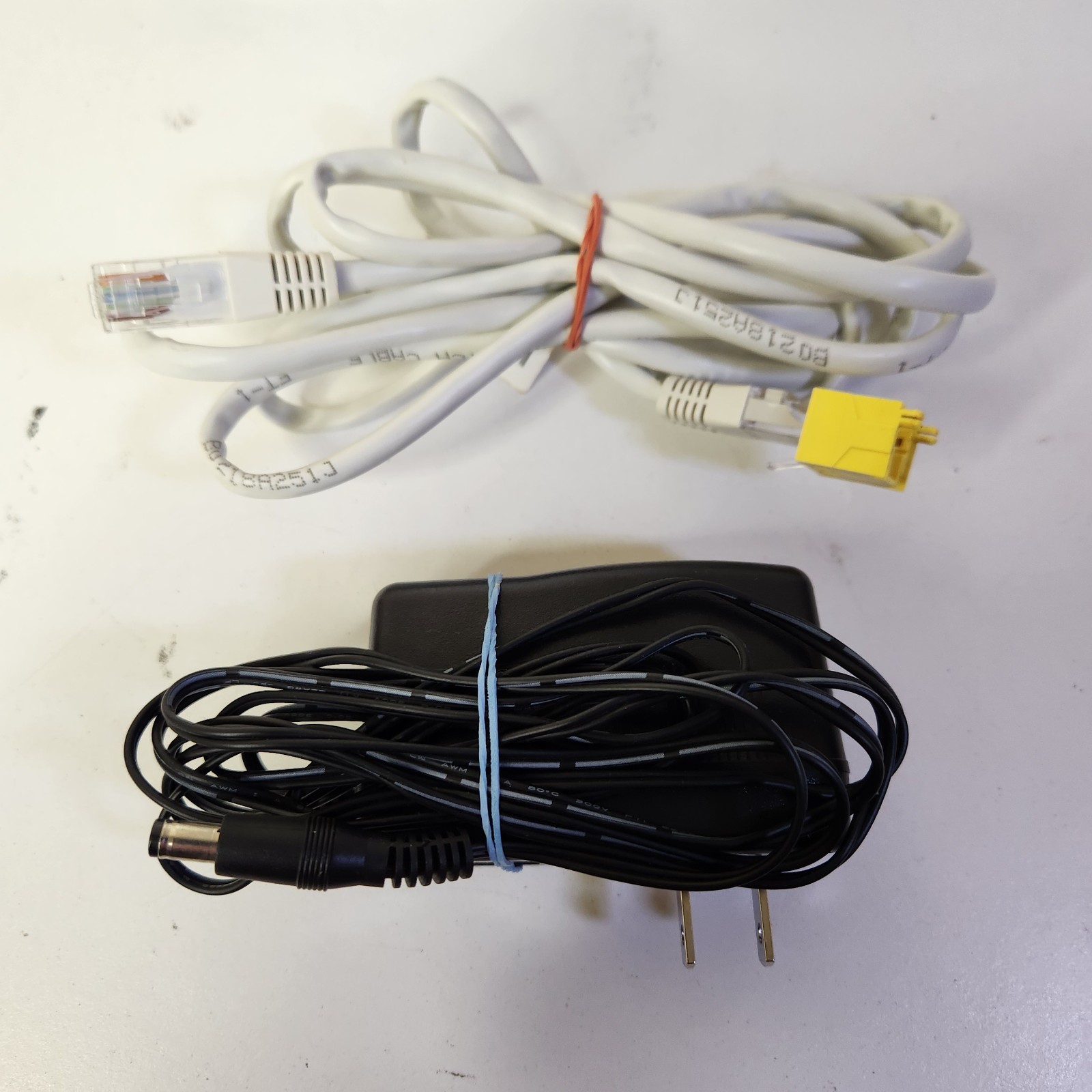 Netgear Arlo Pro VMB4000 Wireless Security Camera Base Station w/ Cord FOR PARTS