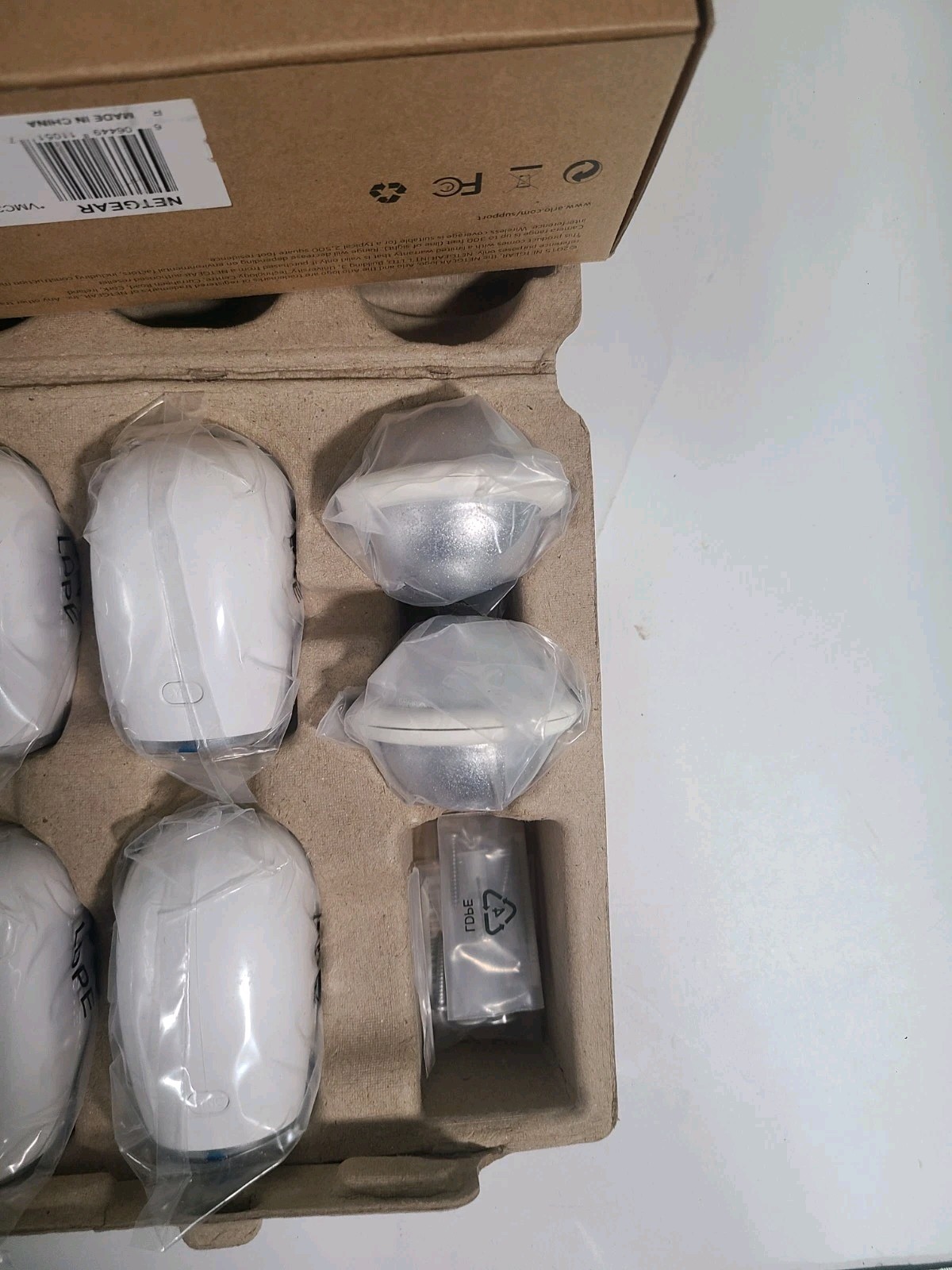 Netgear Arlo VMC3430-100NAS Wireless Add-On Security Cameras / Magnetic Mount