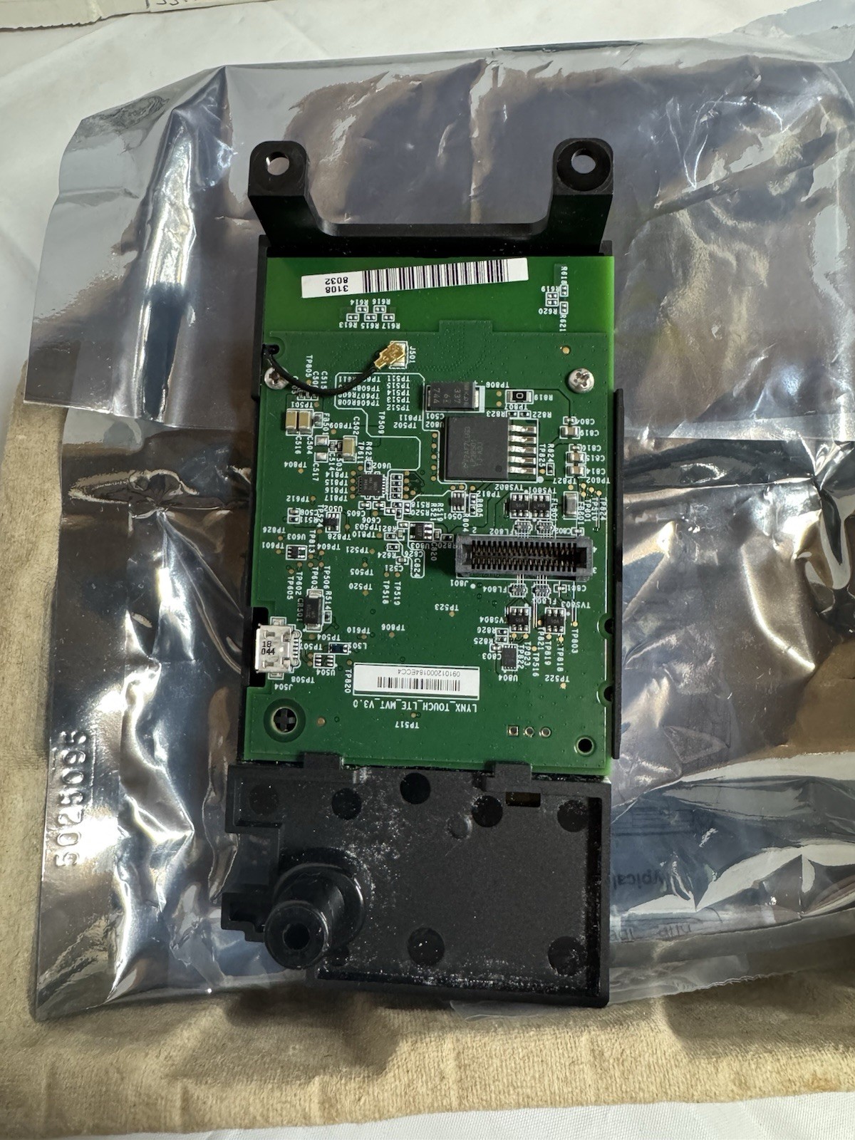 Honeywell LTE-L57V Verizon LTE Communicator Lynx Touch L5210 L7000 – Open Box