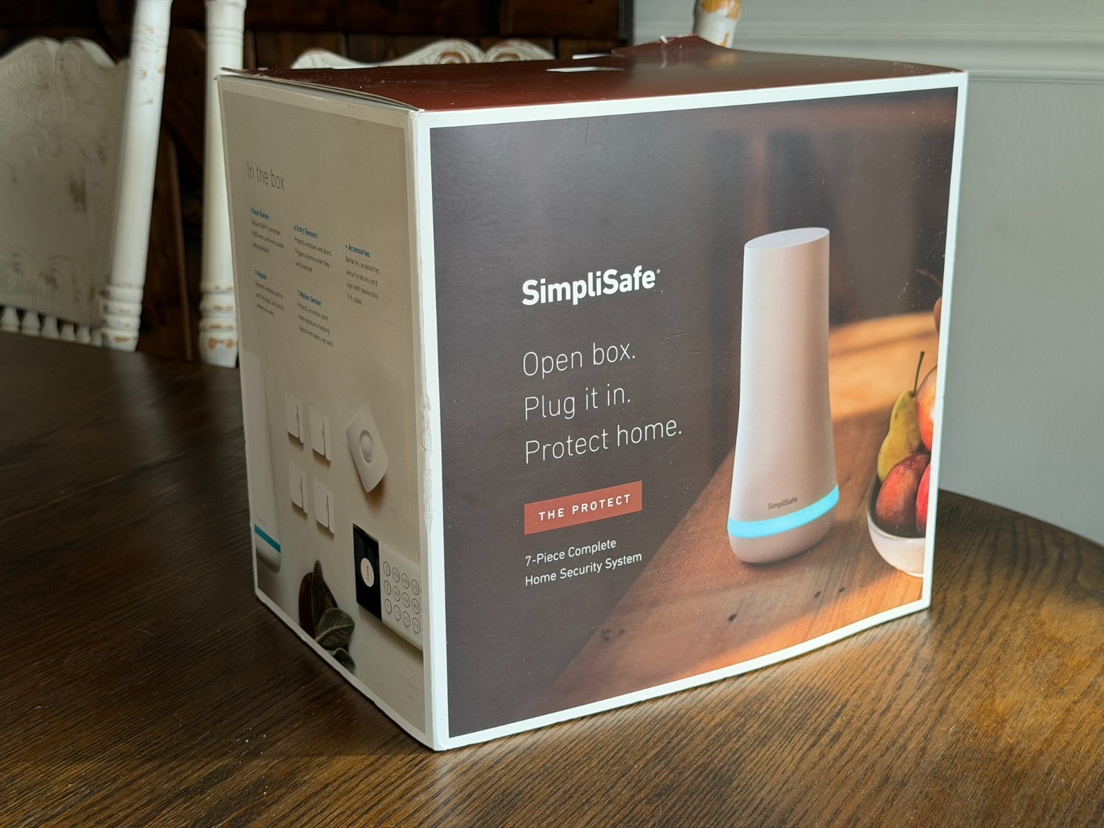 SimpliSafe 7 Piece Wireless Home Security System + 2 key Fobs + Smart Lock-white