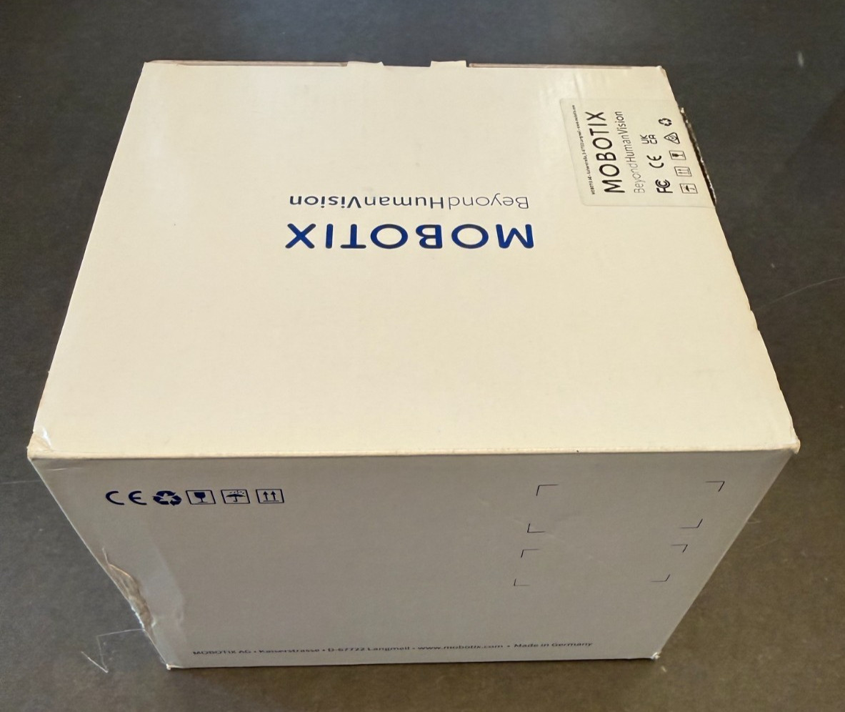 MOBOTIX – D71A Outdoor Complete Camera 4K – 95° Mx-D71A-8DN050 – *OPEN BOX*