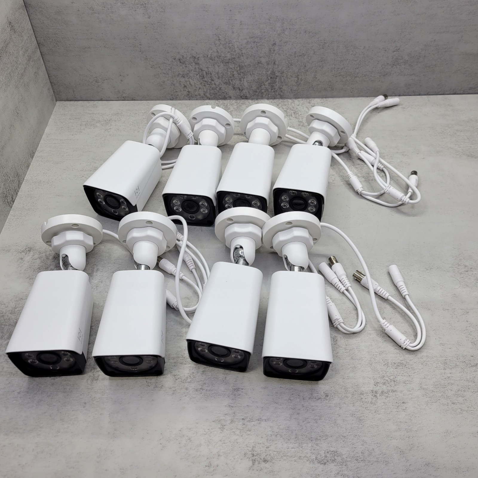 KEPEAK WIRED 8 Channel Security Camera System Indoor Outdoor 8 Cameras 1080P ™