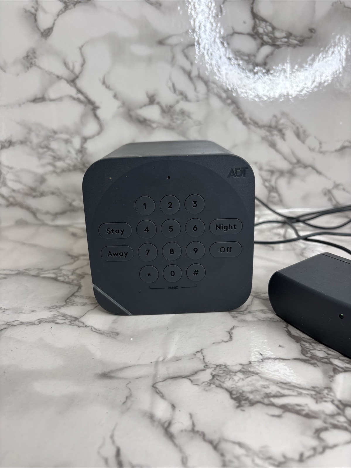 Blue by ADT Smart Home Hub Graphite S40LR0-01